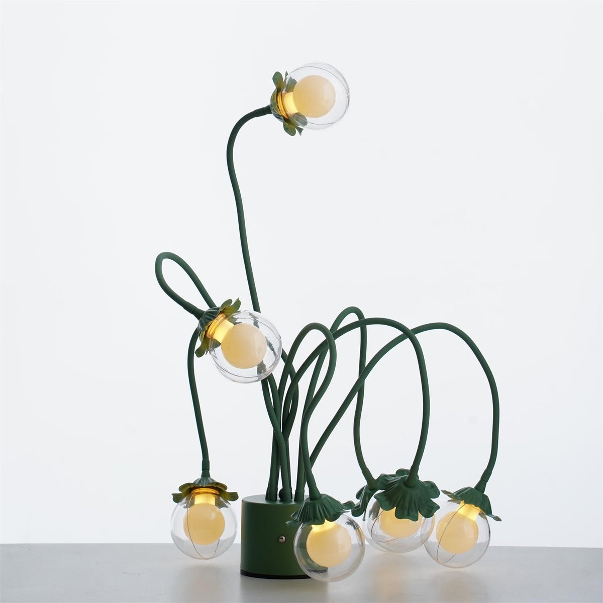 Viraoora Table Lamp