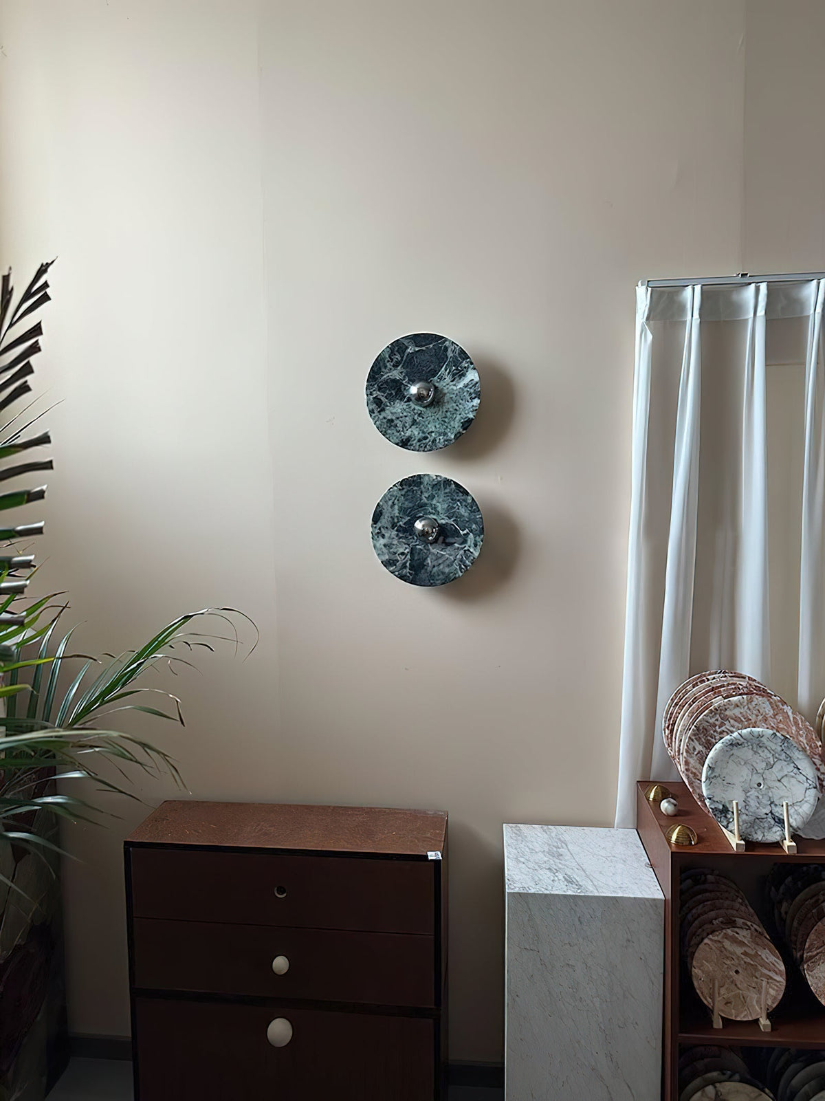 Nereenne Marble Wall Lamp