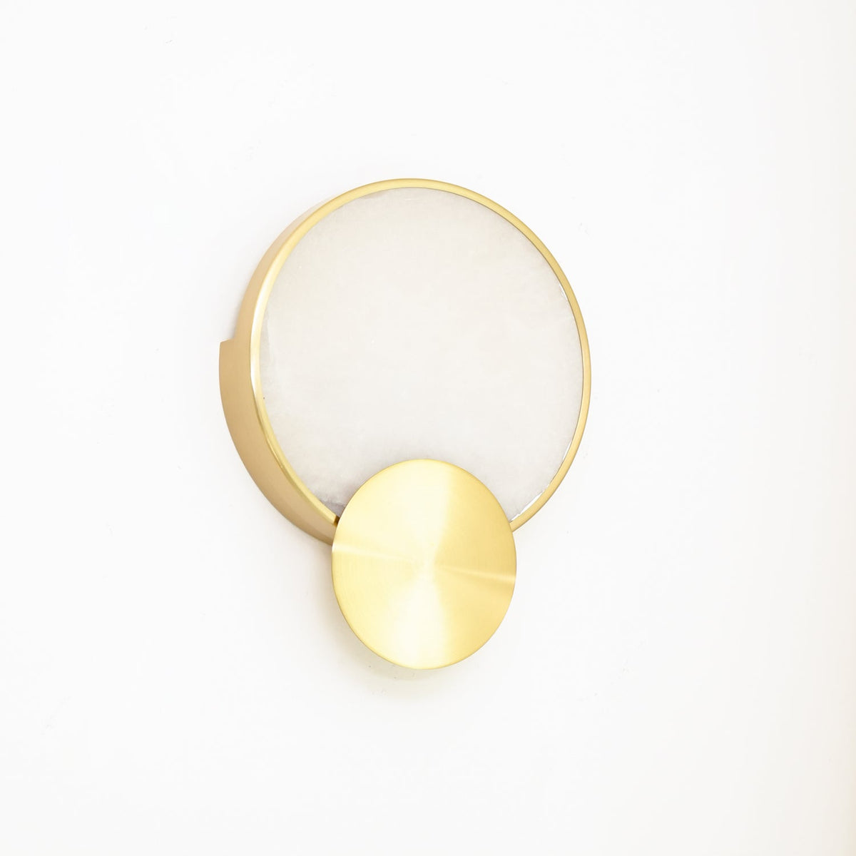Myvelarae Circular Alabaster Wall Light