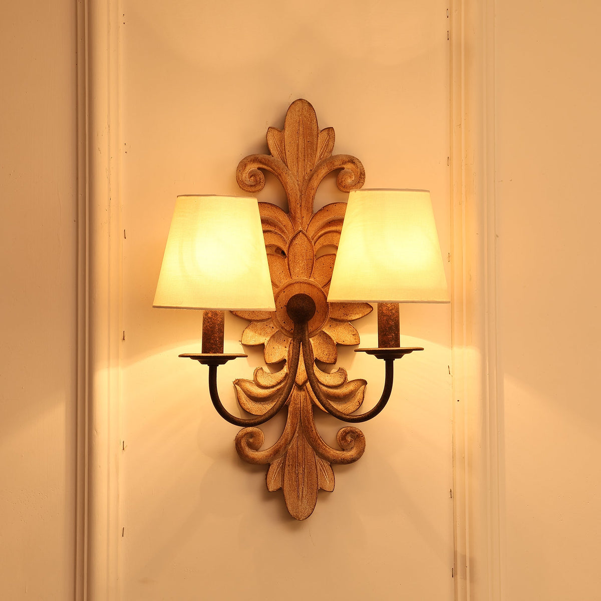 Vadora Postmodern Luxury Sconce Wall Lamp-Relic Pieces