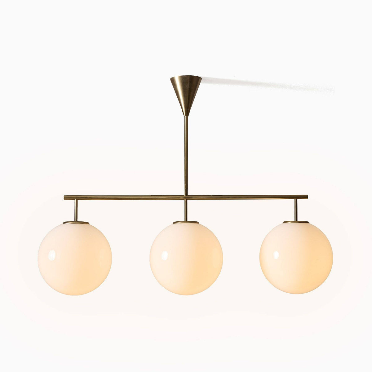 Lioroena Globe Pendant Light