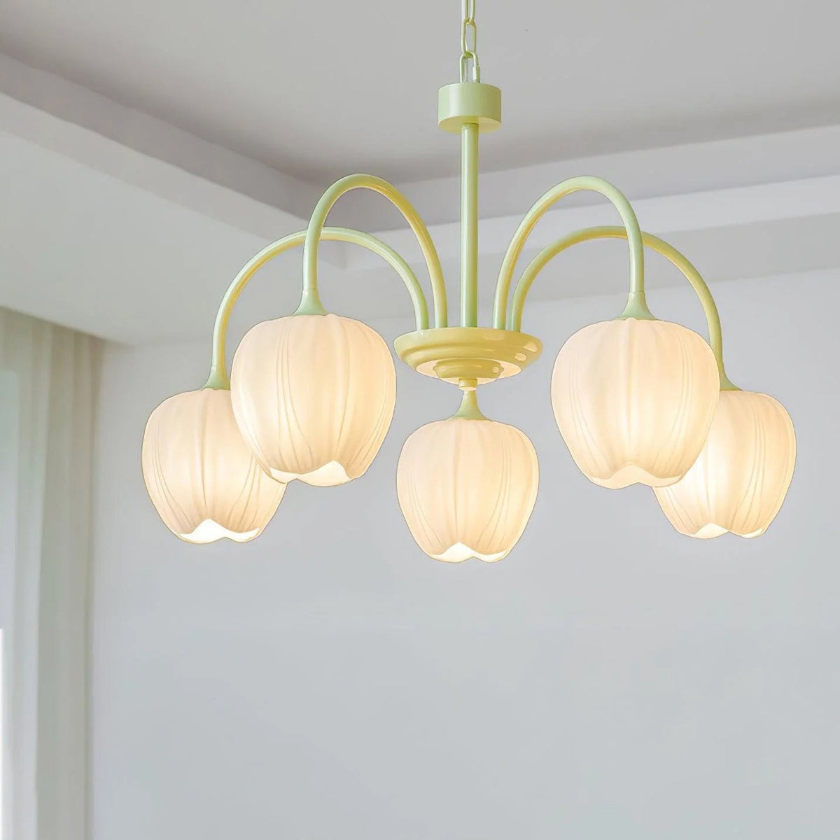 Fairmere Tulip Matcha Chandelier