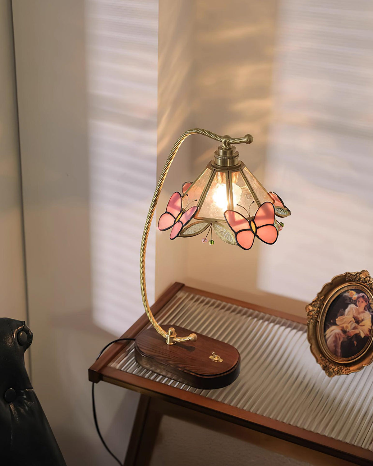 Elaaiella Butterfly Table Lamp