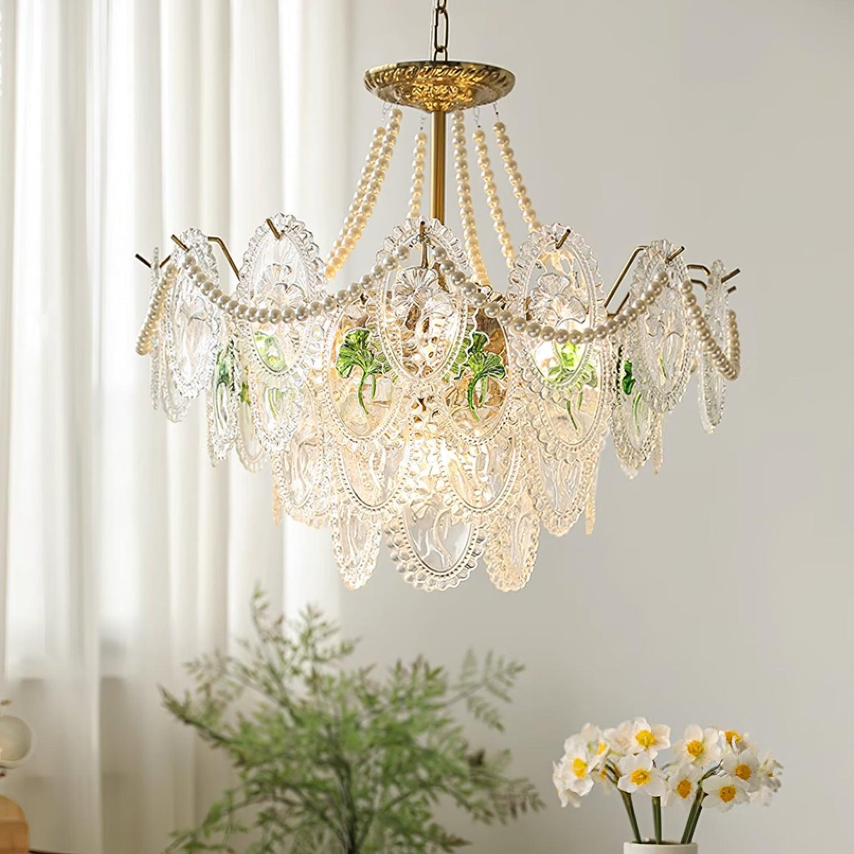 Vamader Chandelier Lustrous pearls