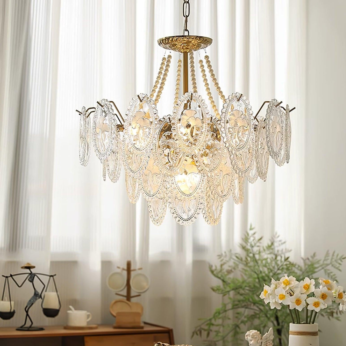 Vamader Chandelier Lustrous pearls