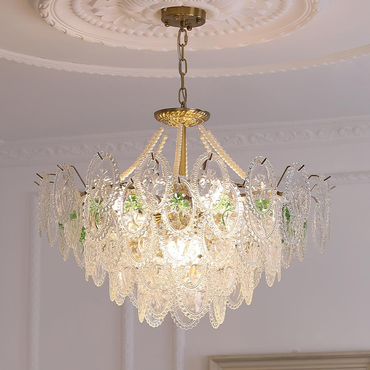 Vamader Chandelier Lustrous pearls