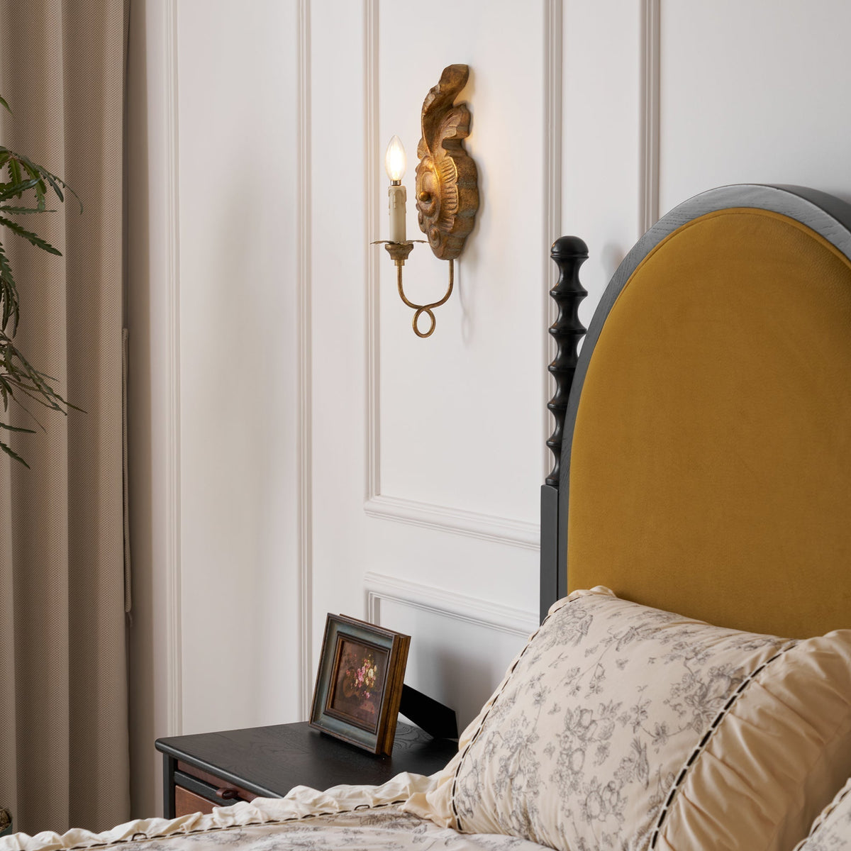Tegeban Indoor Wall Lamp Wood