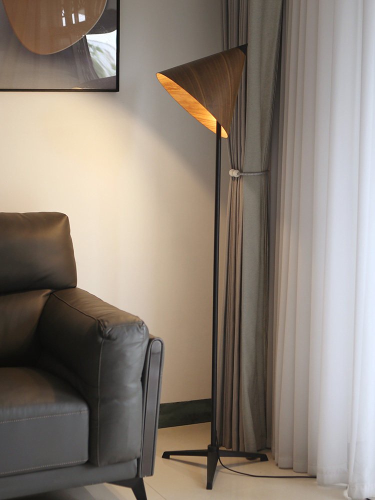 Rookspire Wood Floor Lamp