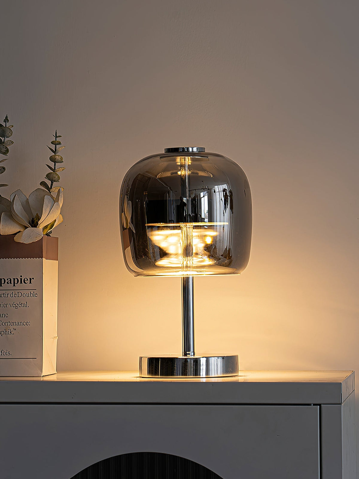 Viraelaine Table Lamp