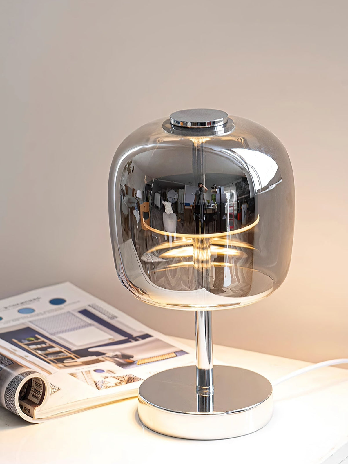 Viraelaine Table Lamp