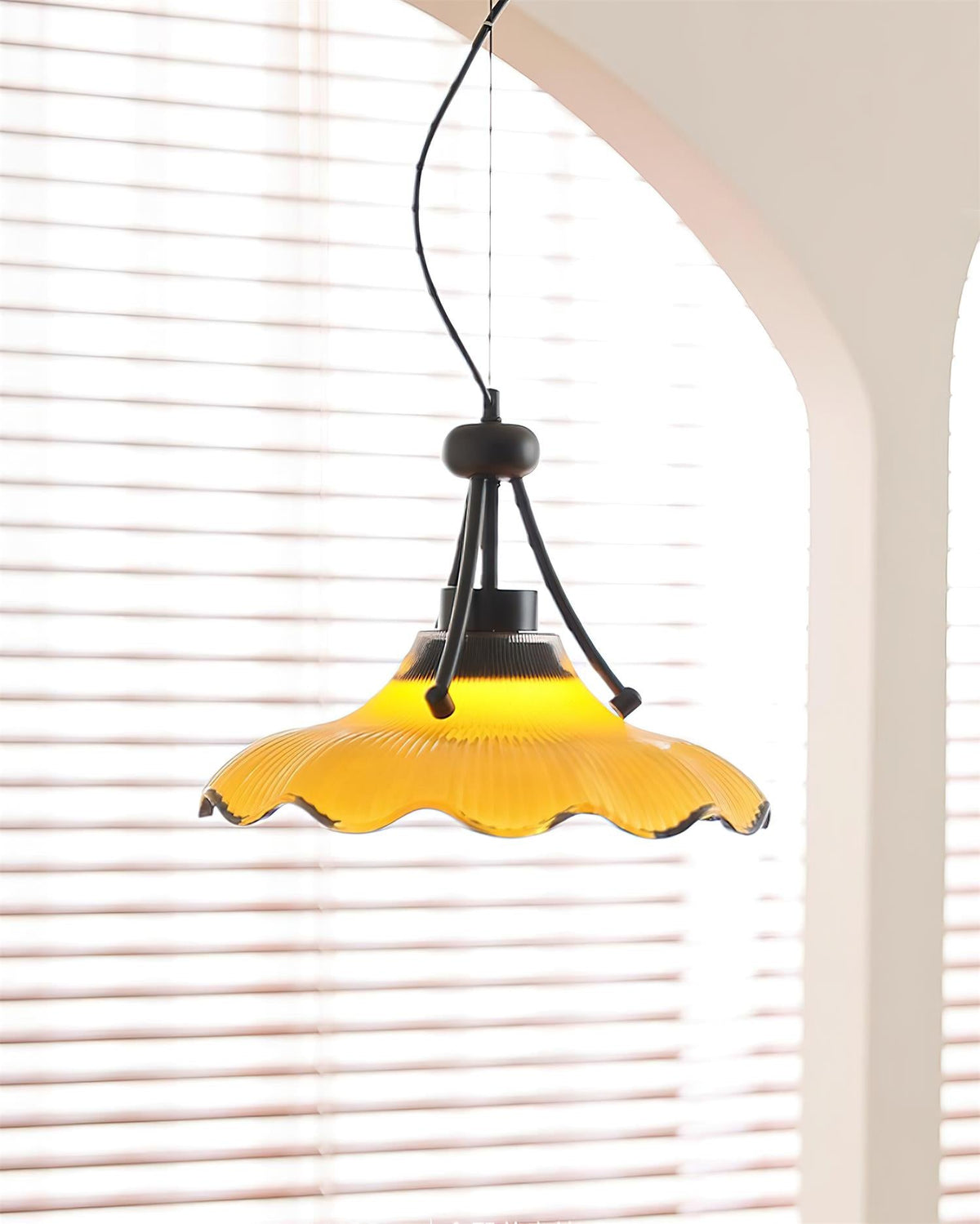 Vitrina Pendant Light