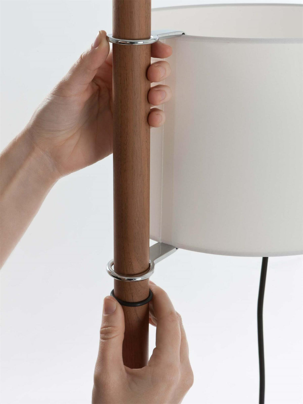 Selinira Floor Lamp