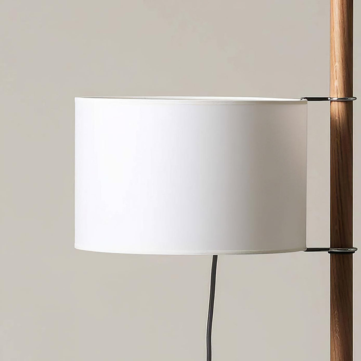 Selinira Floor Lamp