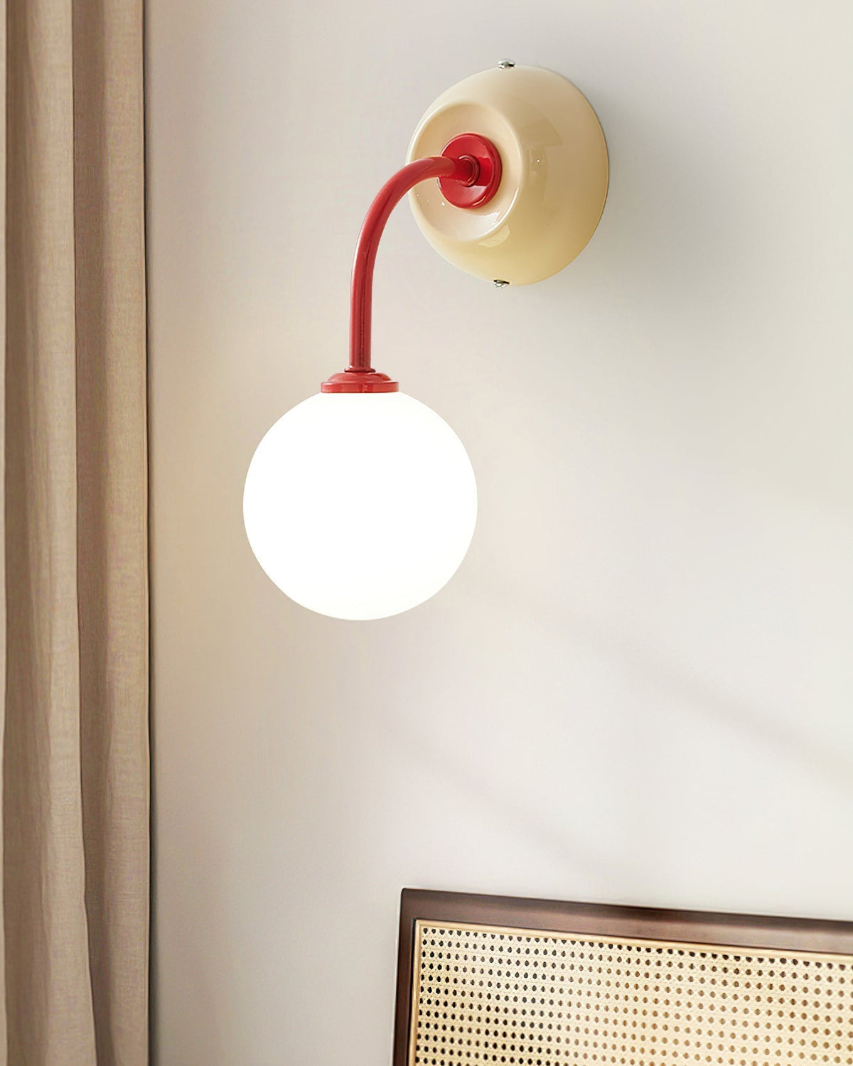 Zesta Wall Lamp