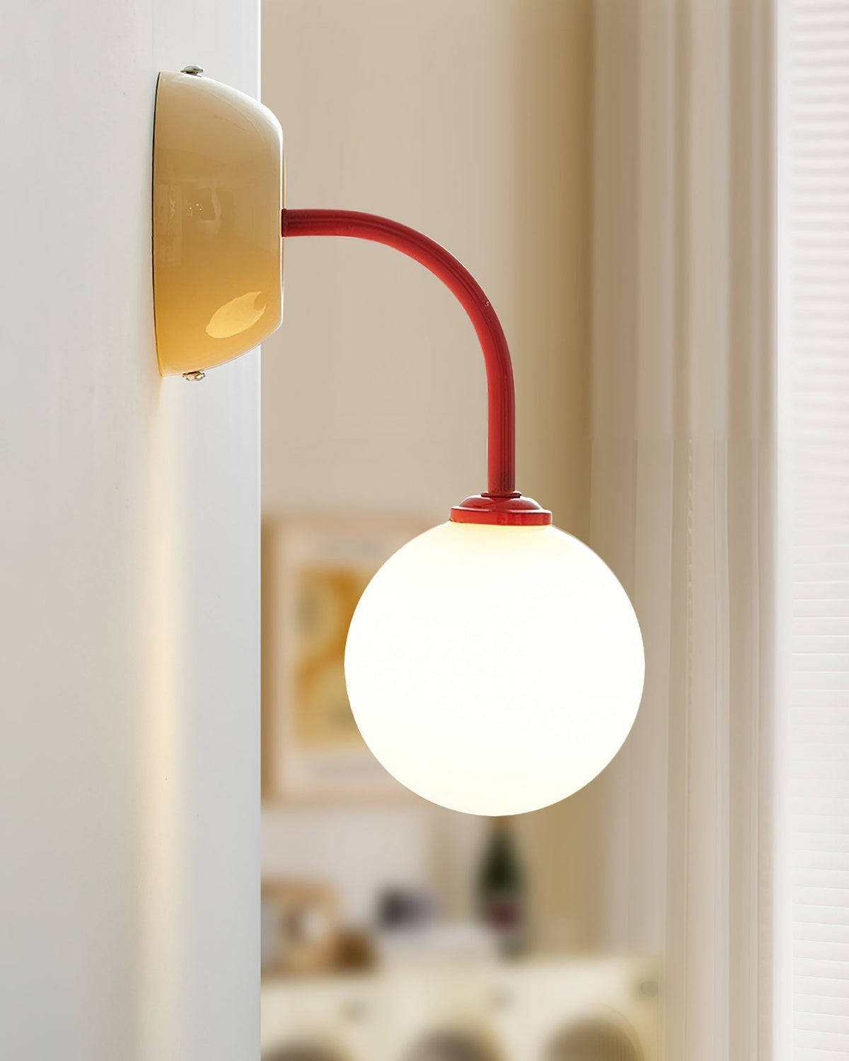 Zesta Wall Lamp