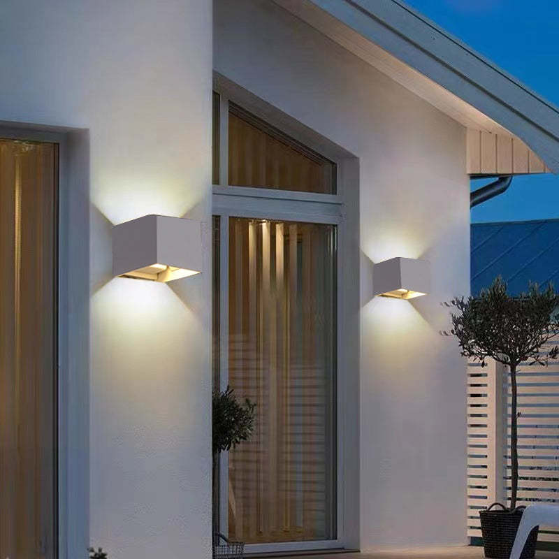 Eronil Modern Adjustable Square Outdoor Wall Lamp LED-Relic Pieces