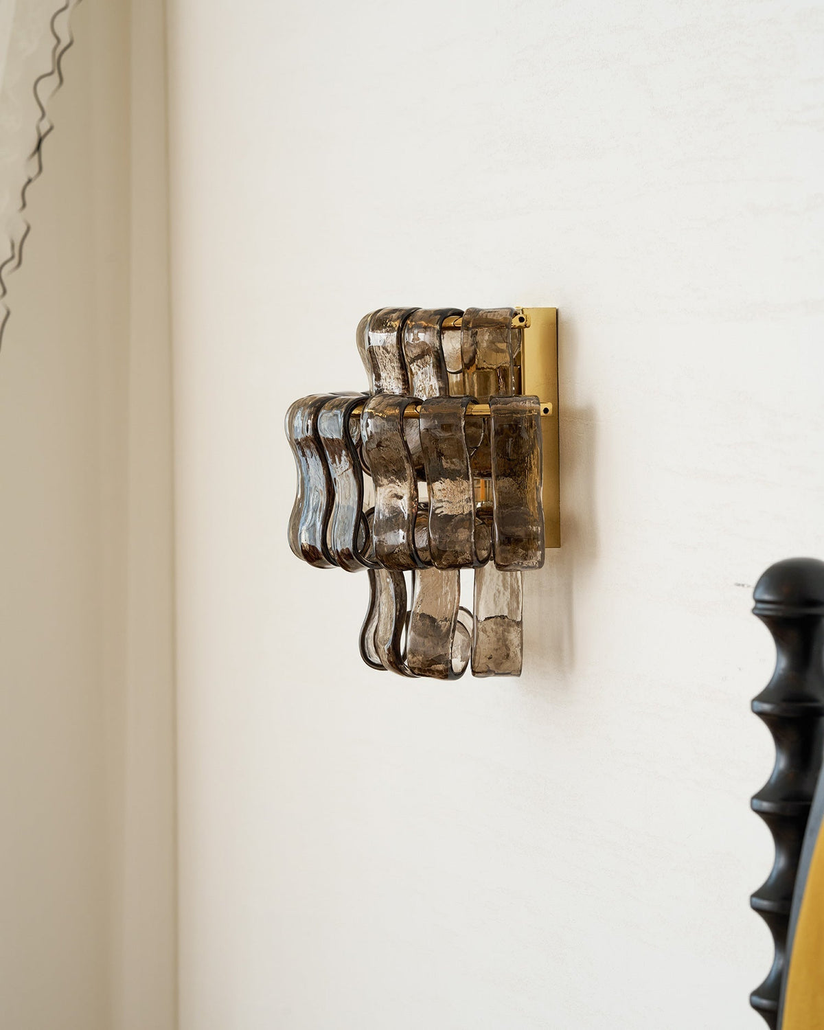 Aveniira Wall Lamp