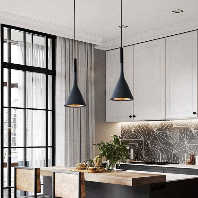 Numolul Modern Pendant Light, Triangle