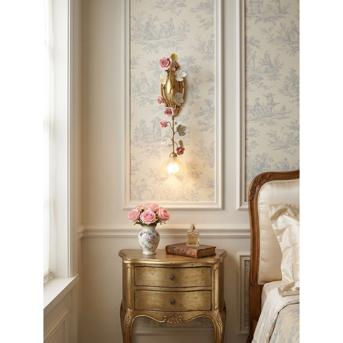 Ephiora Vine-Shaped Wall Sconce